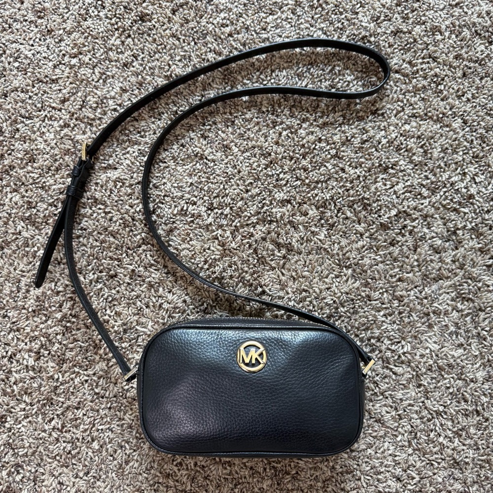 Michael Kors Fulton Travel Small Bag Crossbody Black Pebbled Genuine Leather